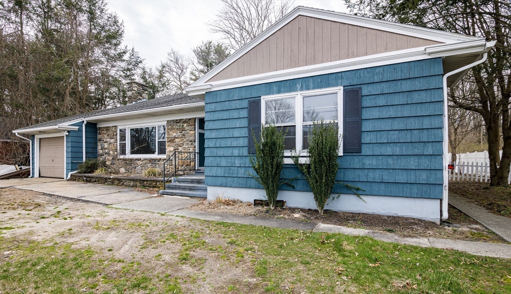 252 Thompson Road