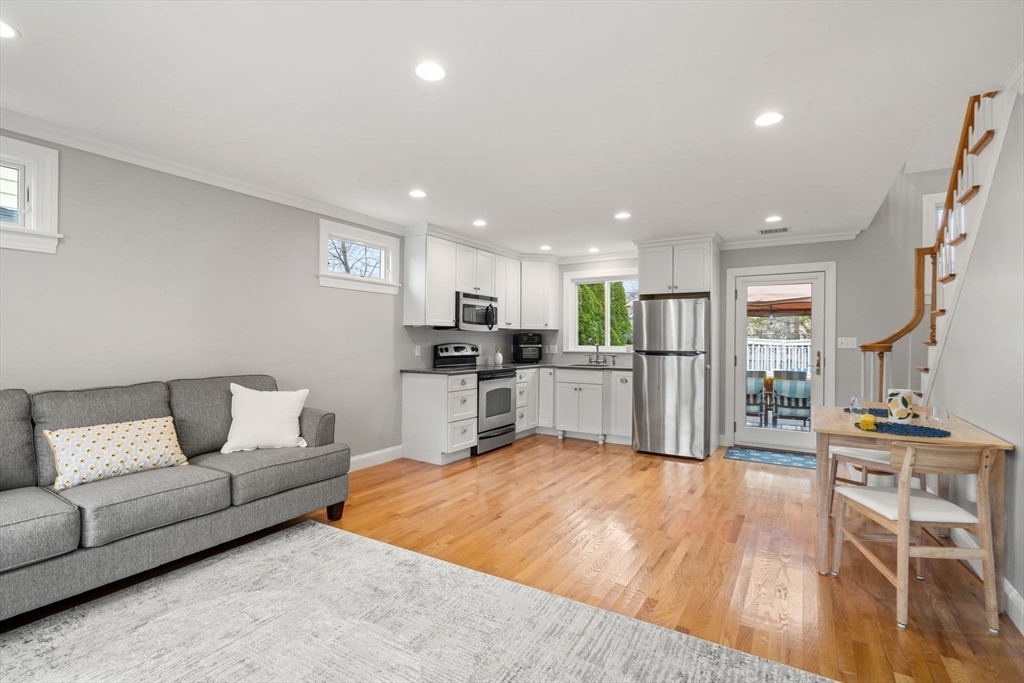 66 Ellery Road