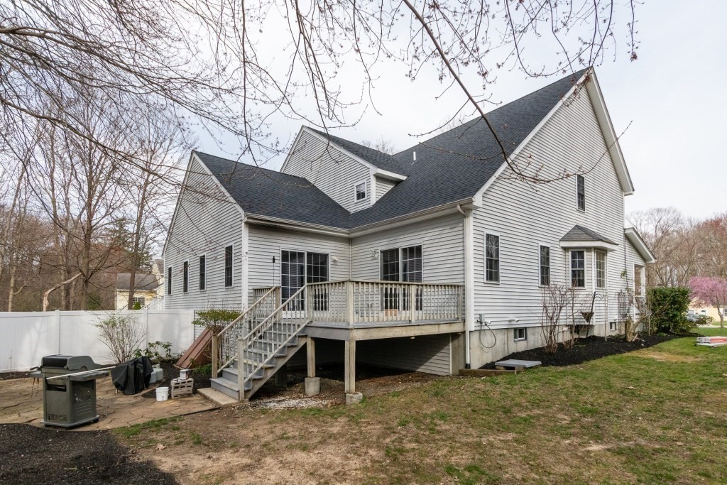 80 Mechanic St # A