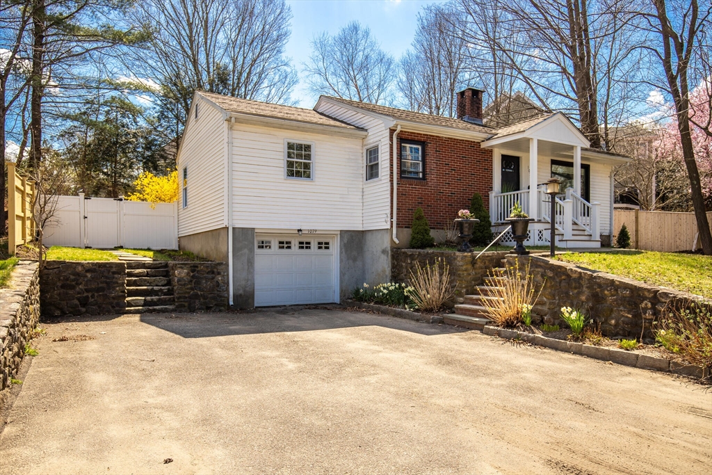 1079 Main Street