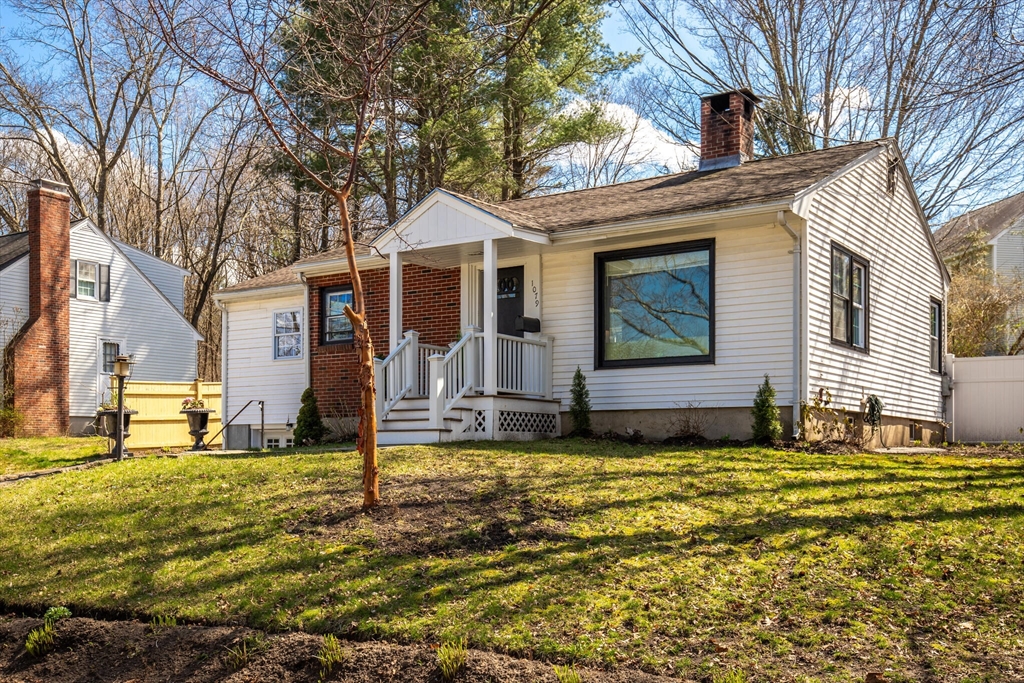 1079 Main Street