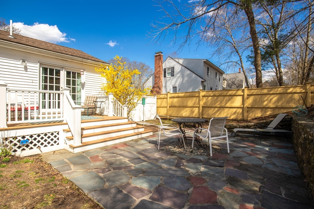 1079 Main Street