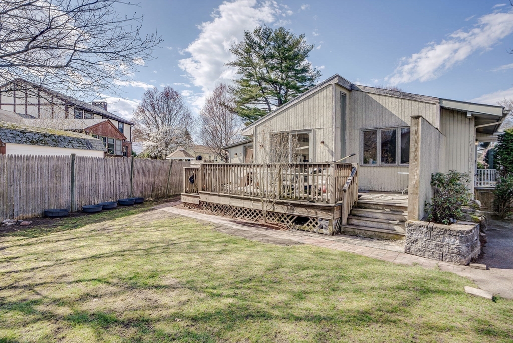 21 Sunrise Ave