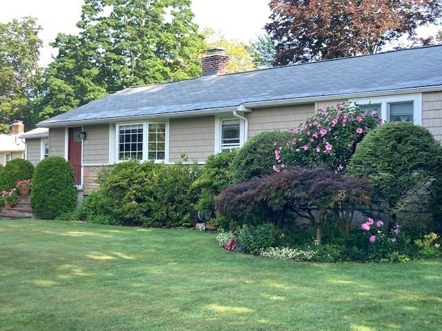 16 Battle Green Road