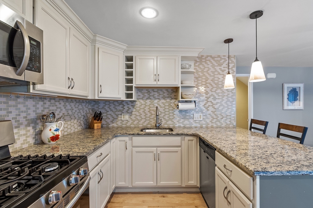 241 Old Beaverbrook # 241