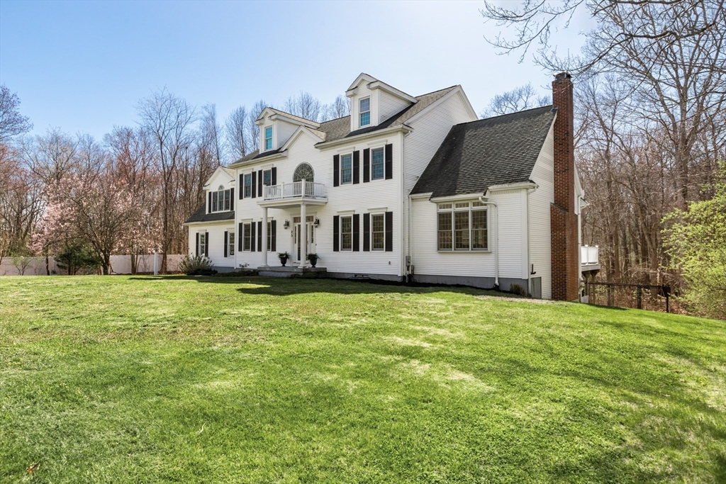 25 Fairway Lane