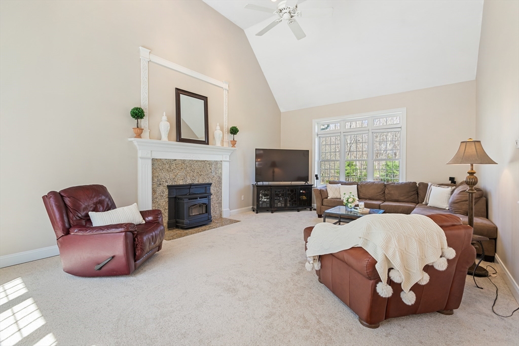 25 Fairway Lane