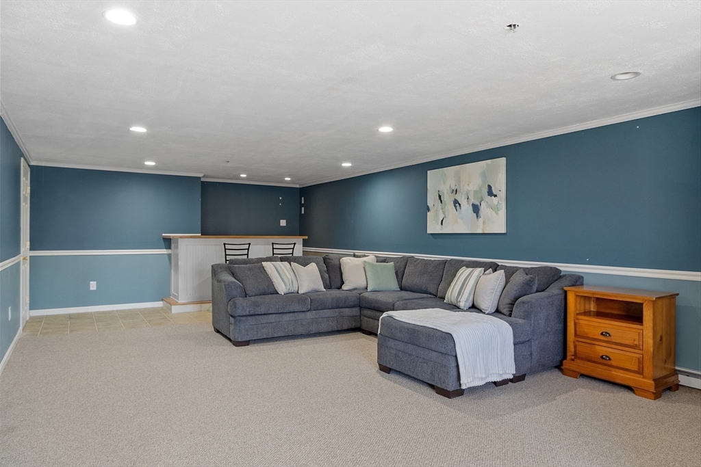 44 Constitution Drive # 43