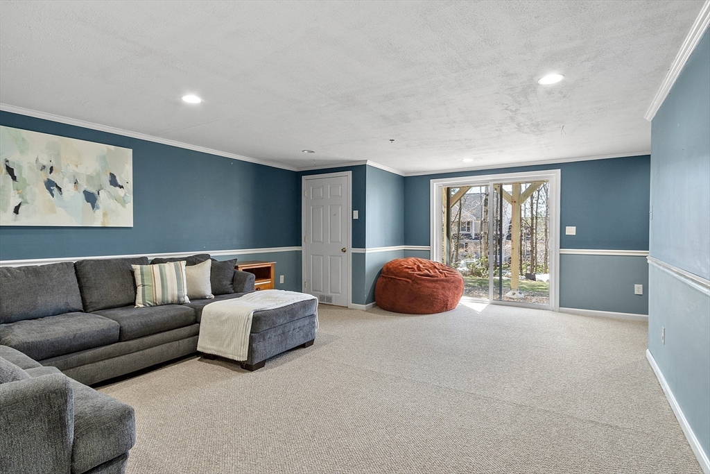 44 Constitution Drive # 43