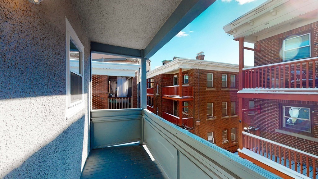 25 Main St # 6