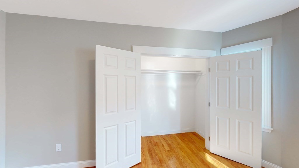 25 Main St # 6