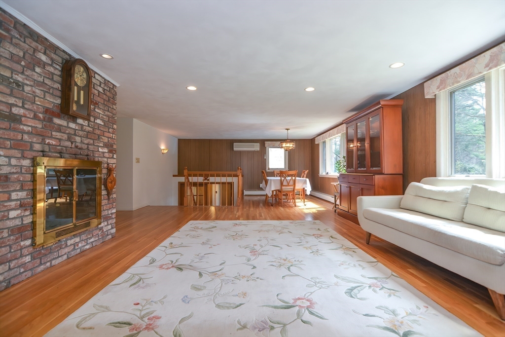 301 Taylor Rd