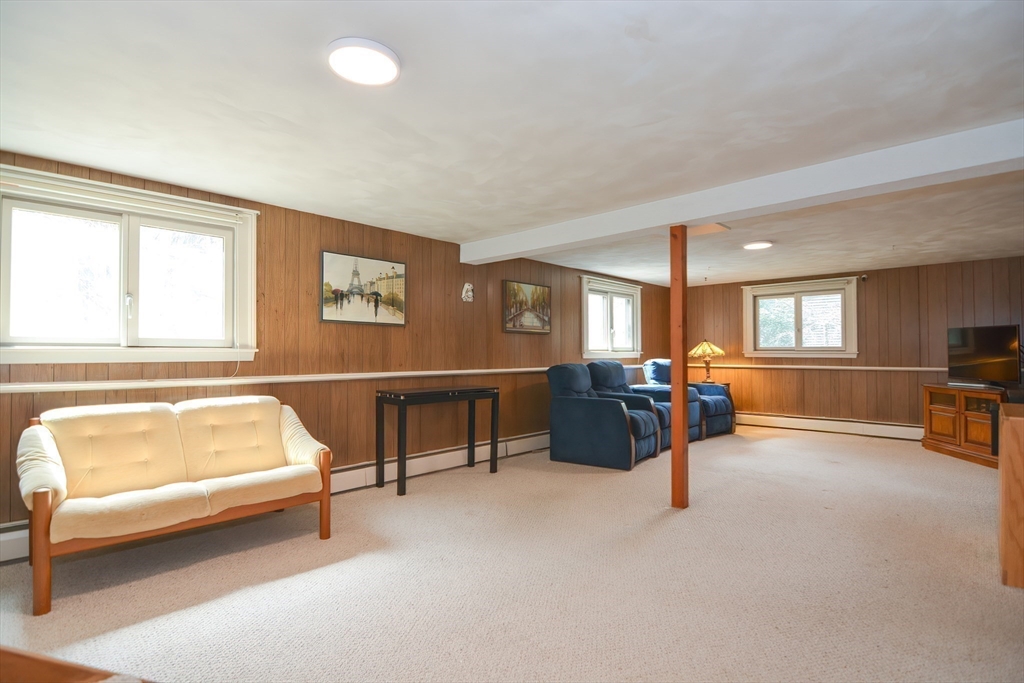 301 Taylor Rd