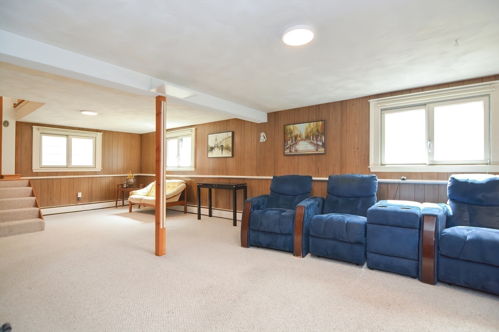 301 Taylor Rd