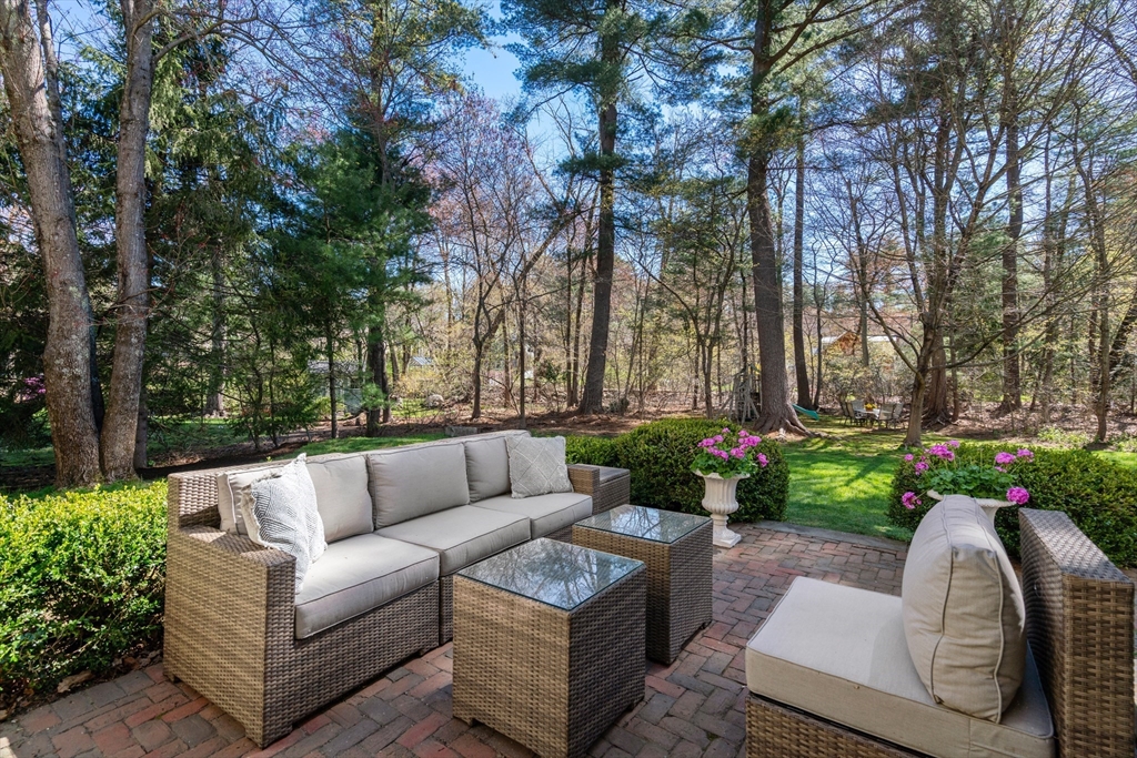 12 Darvell Dr