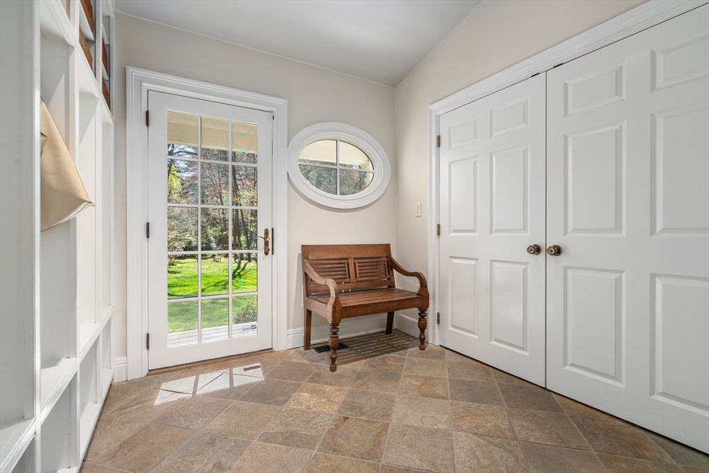 12 Darvell Dr