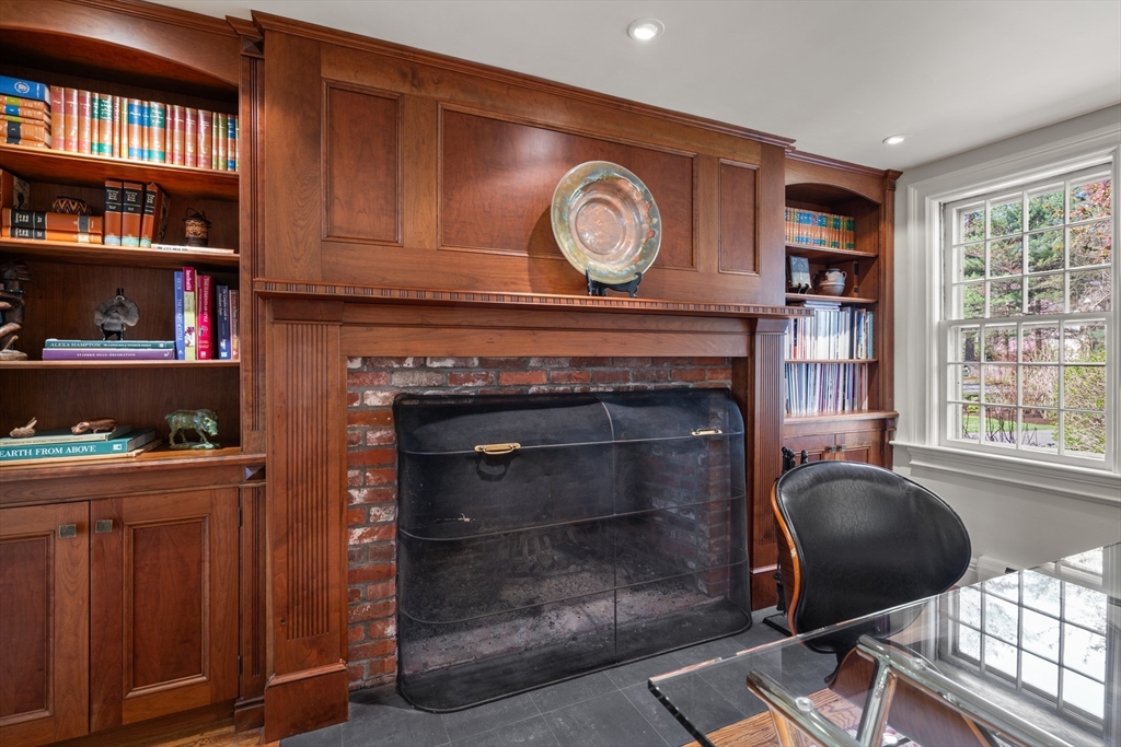 12 Darvell Dr