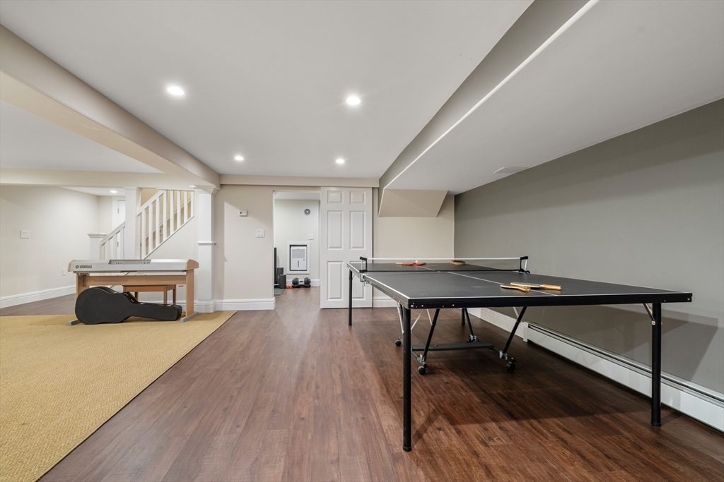 12 Darvell Dr