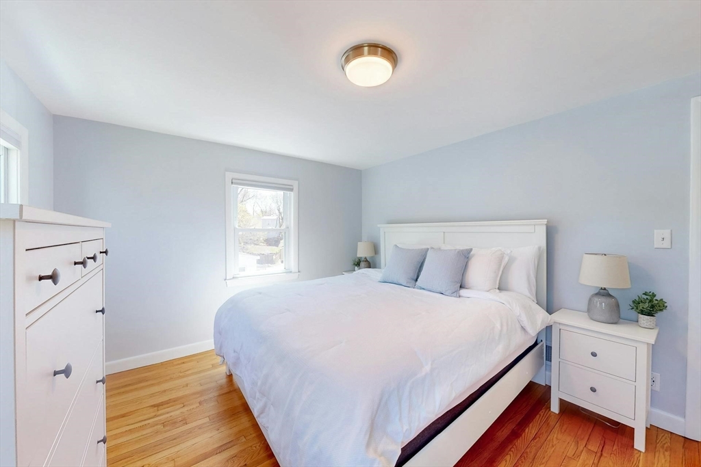 68 Silk St