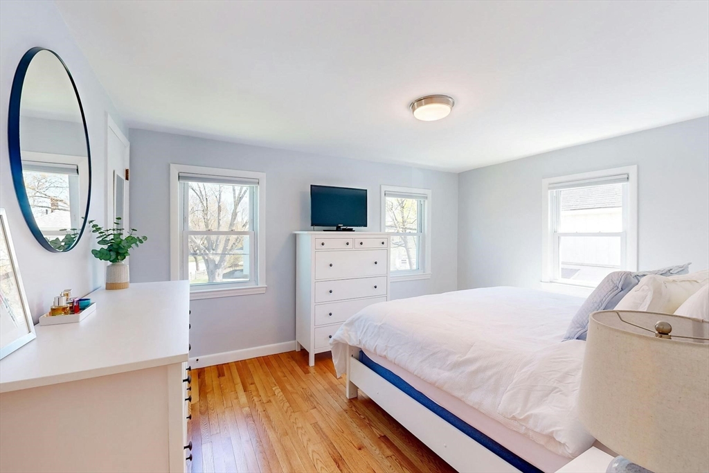 68 Silk St
