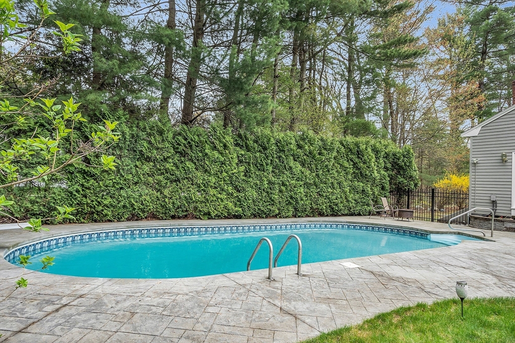 1 Penbrook Cir