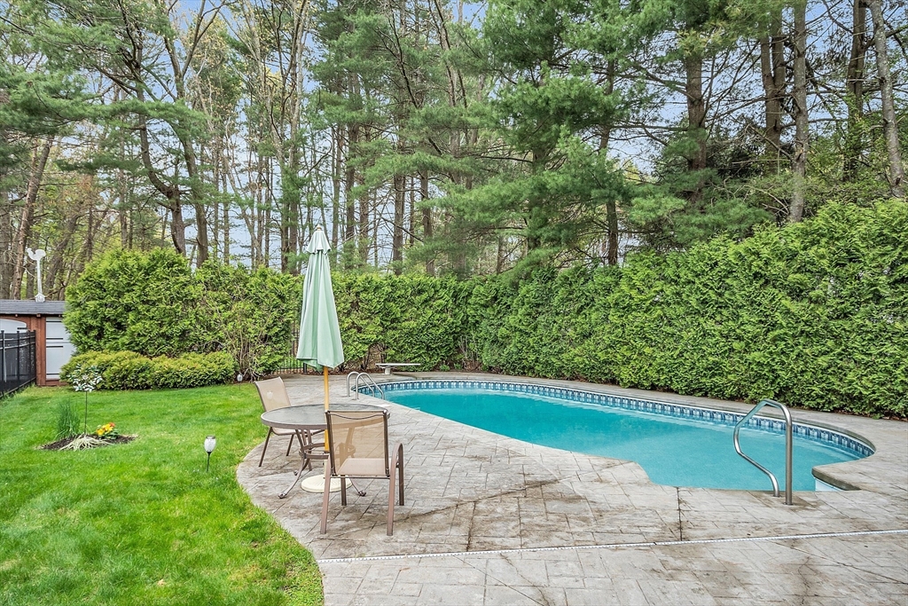 1 Penbrook Cir