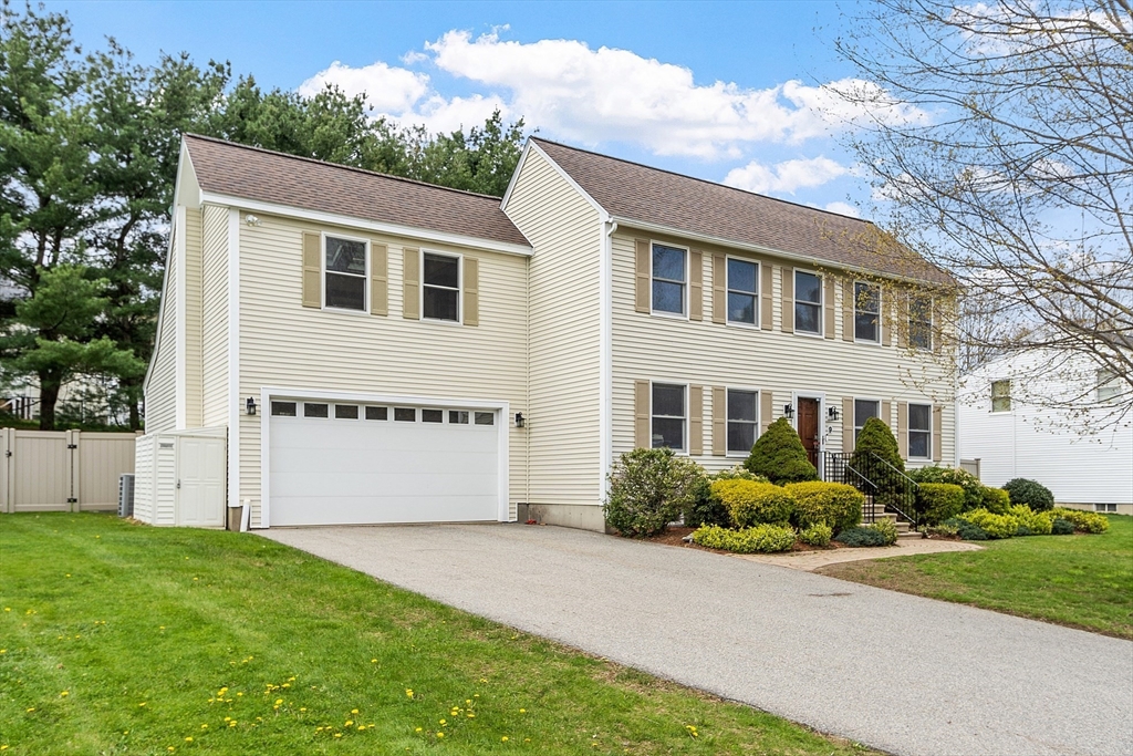 9 Robbins Rd