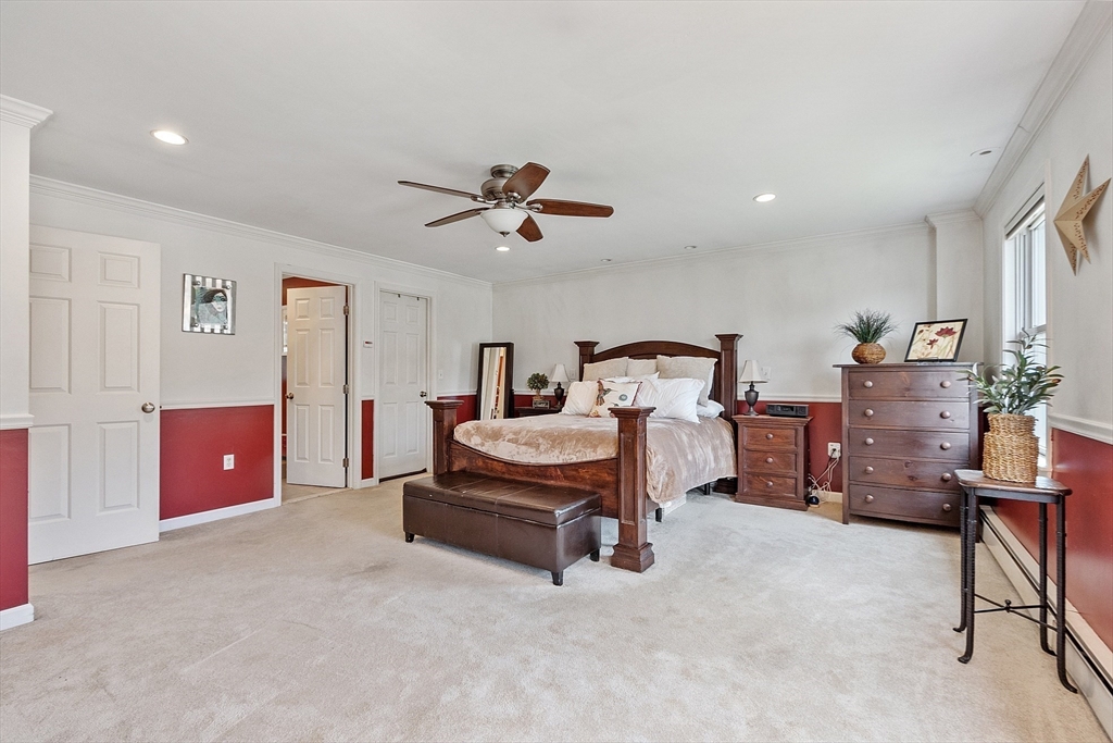 9 Robbins Rd