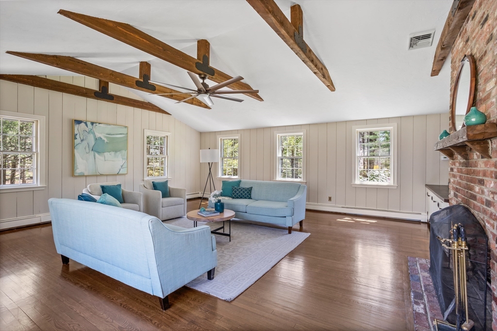 220 Old Pickard Rd