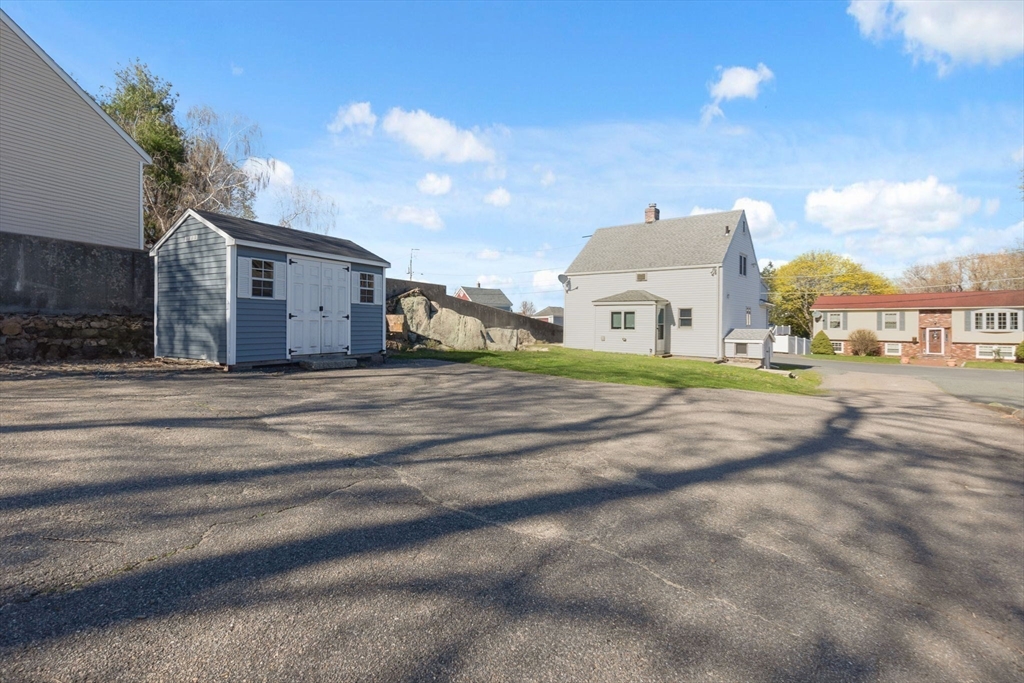 29 Dane St