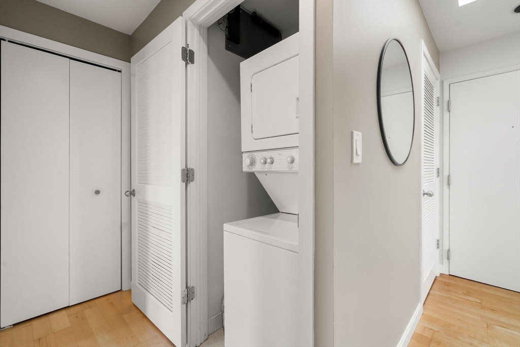 20 Chestnut Street # 602 Unit: PH 602