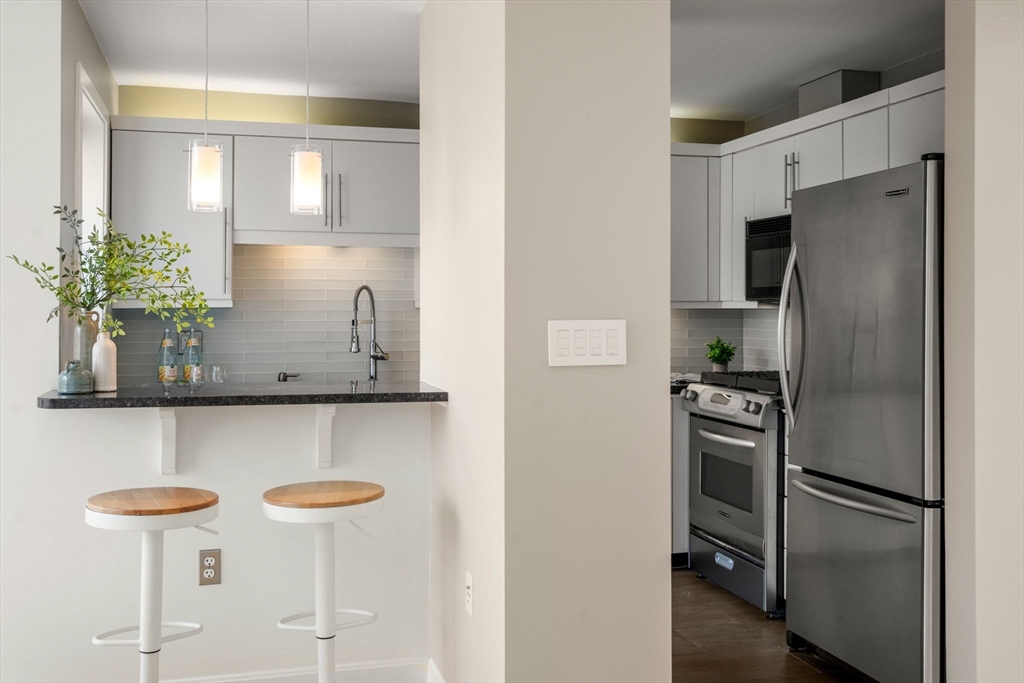 20 Chestnut Street # 602 Unit: PH 602