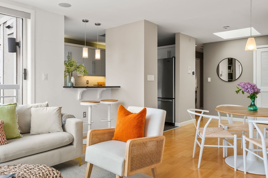 20 Chestnut Street # 602 Unit: PH 602