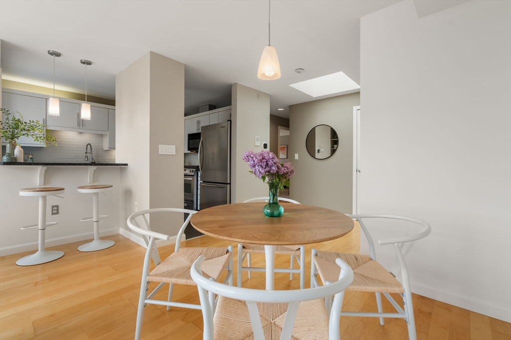 20 Chestnut Street # 602 Unit: PH 602
