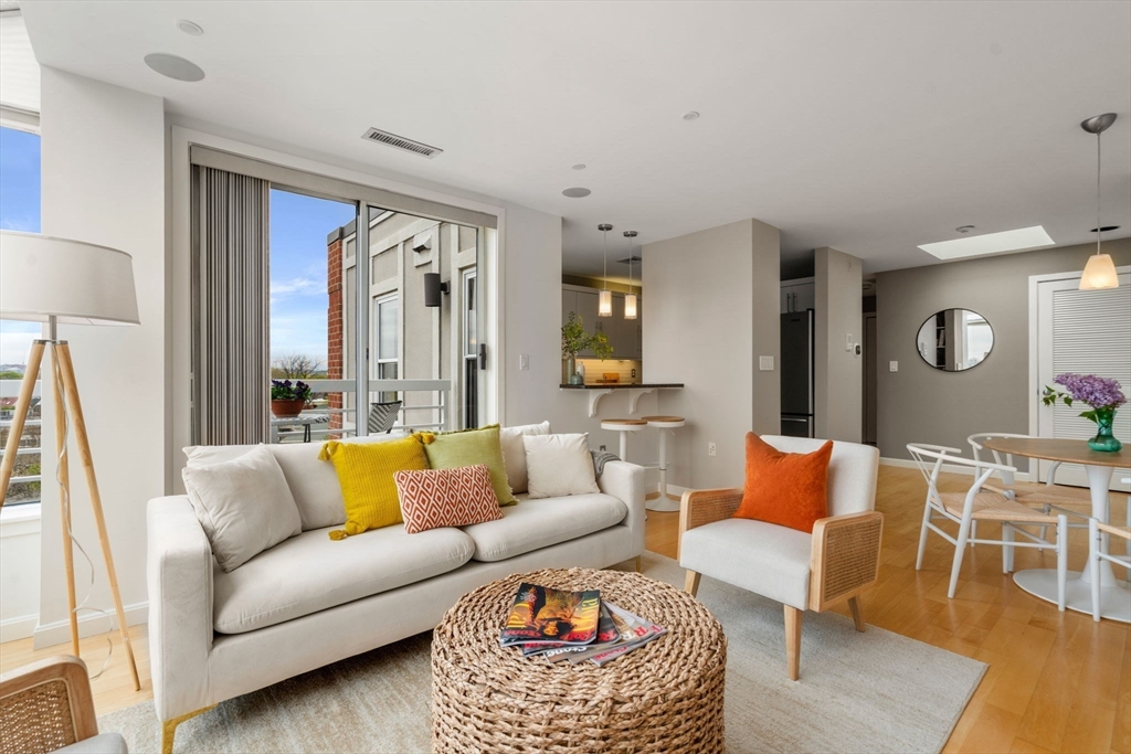 20 Chestnut Street # 602 Unit: PH 602