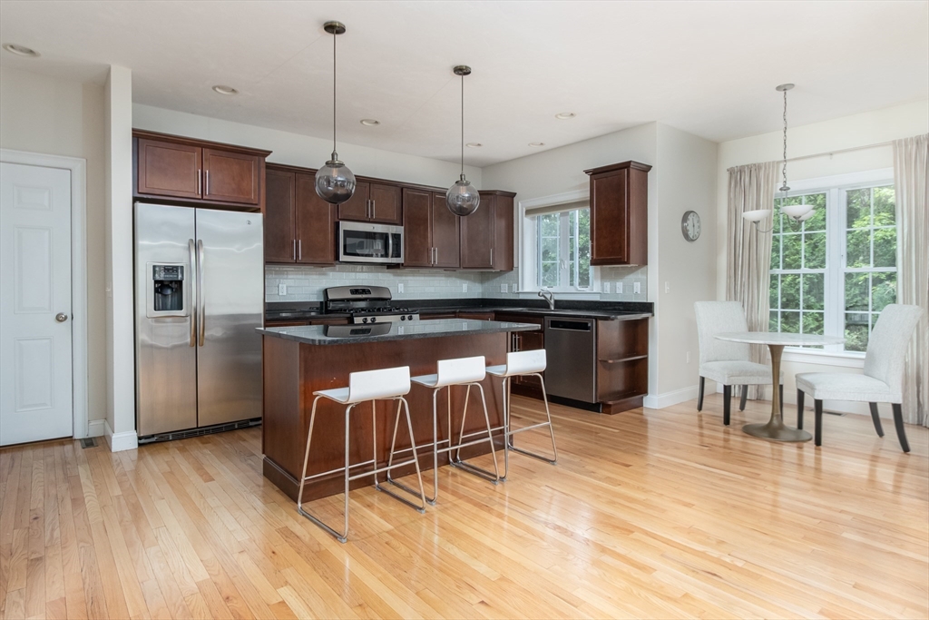 221 Fieldstone Dr