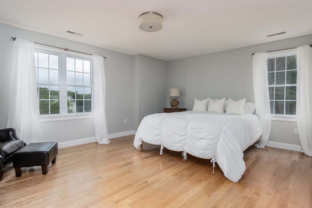221 Fieldstone Dr