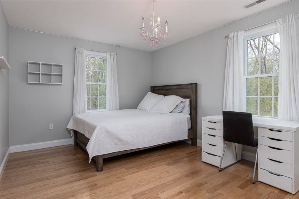 221 Fieldstone Dr