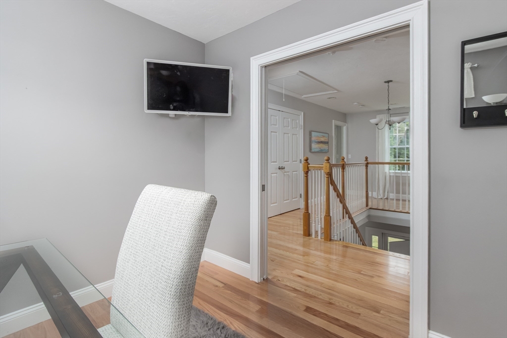 221 Fieldstone Dr