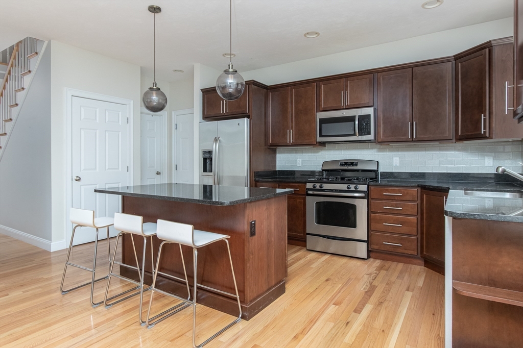 221 Fieldstone Dr