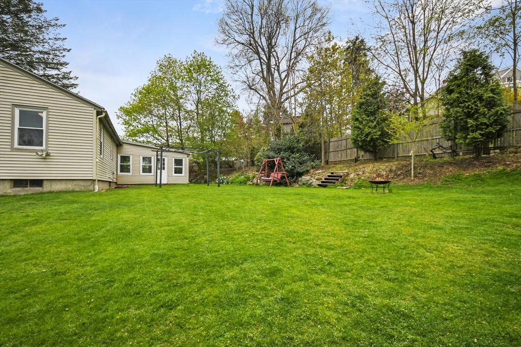 120 Andrews Ave