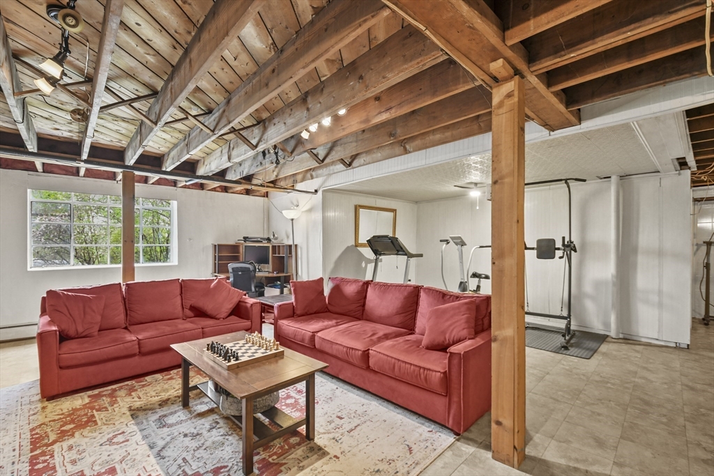 120 Andrews Ave