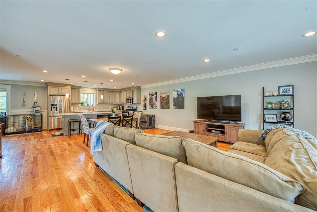 409 Page St # 409