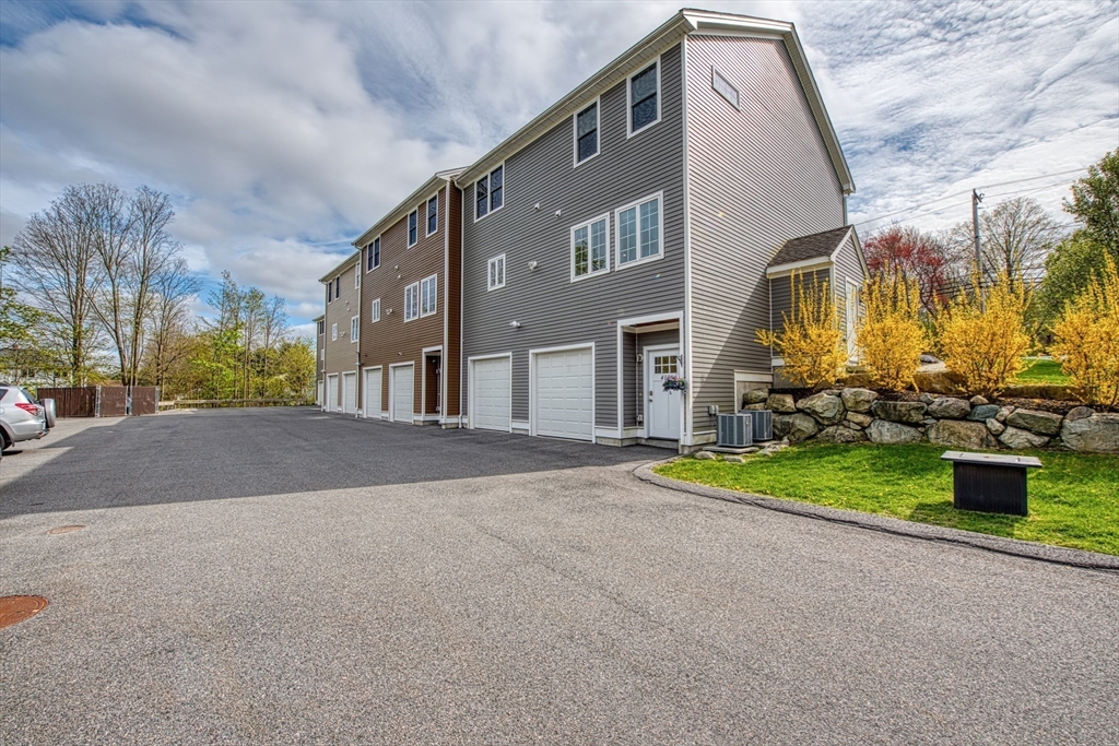 409 Page St # 409