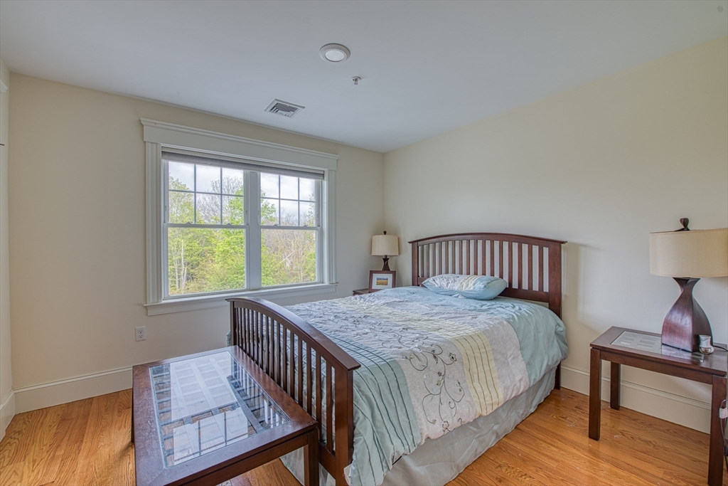 409 Page St # 409