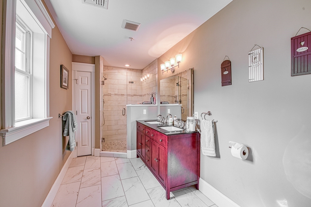 409 Page St # 409
