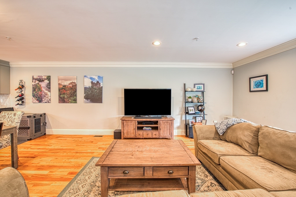 409 Page St # 409