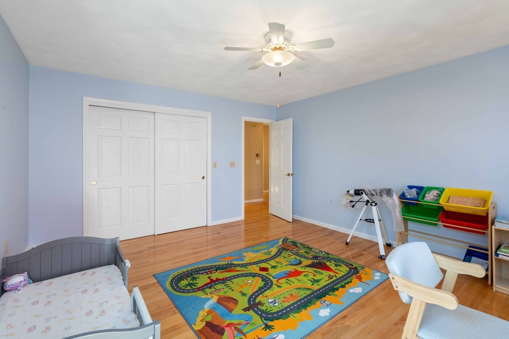 28 Stevin Dr