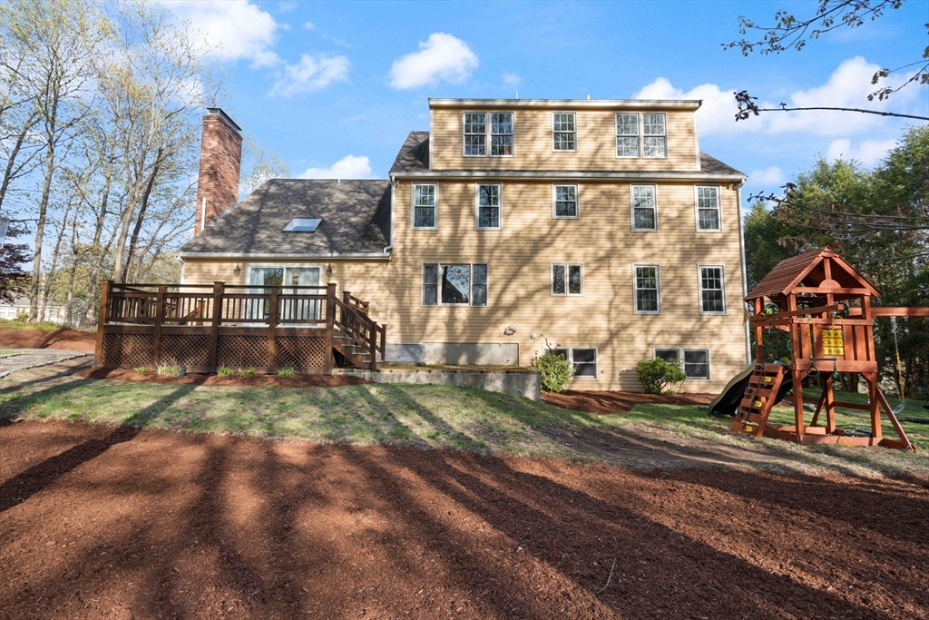 28 Stevin Dr