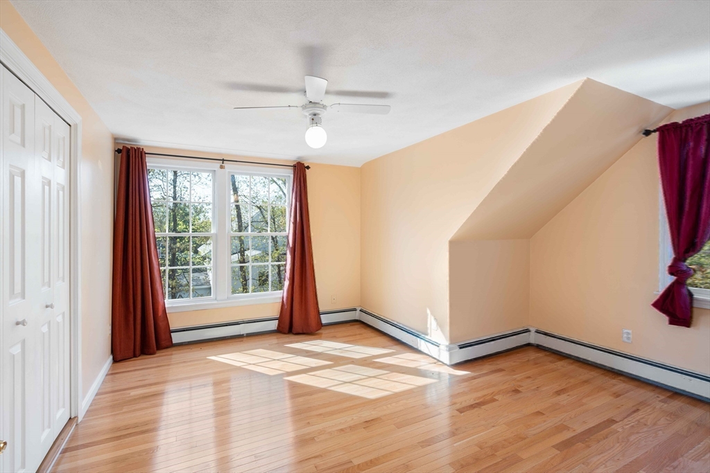 28 Stevin Dr